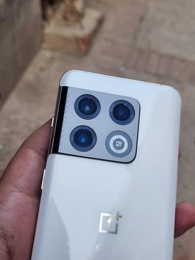 One Plus 10 Pro