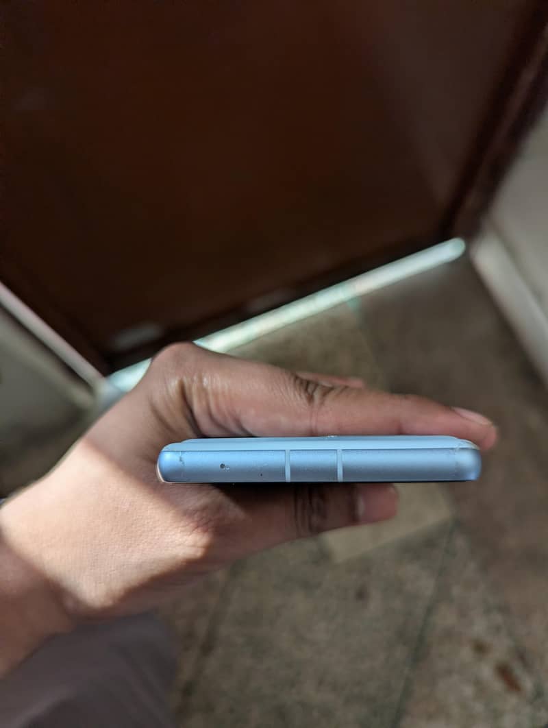 Google Pixel 7a 4
