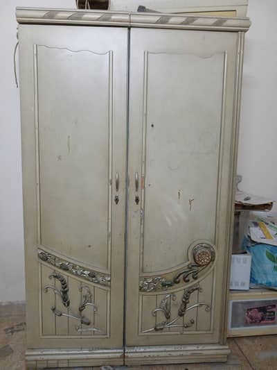 3 door wardrobe