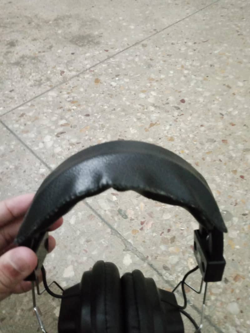 Vibras Five One Headset 8