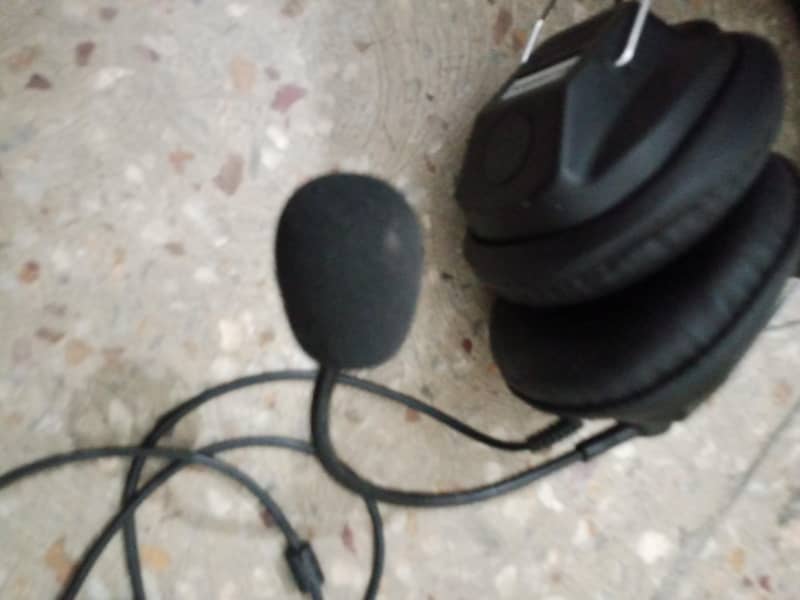 Vibras Five One Headset 11