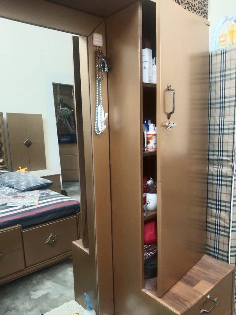 king size bed set . . . 3