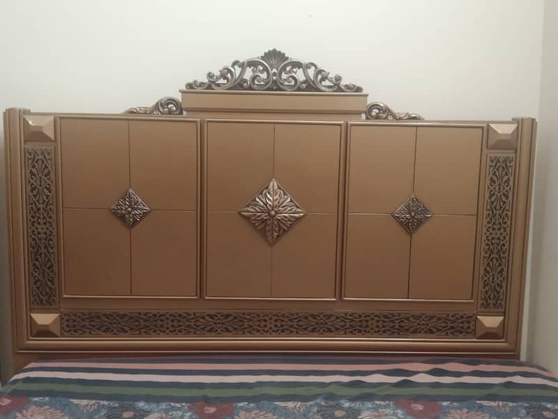 king size bed set . . . 5