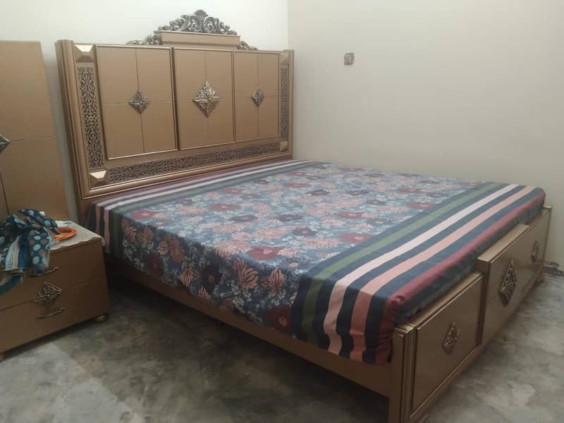 king size bed set . . . 9