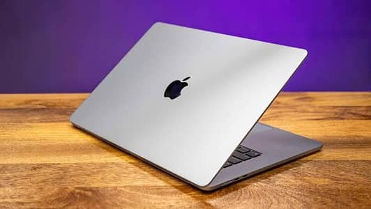 MacBook Air m4 15inches 512gb Storage