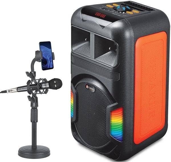 AUDIONIC ROYAL 7 POTABLE SPEAKER. 1