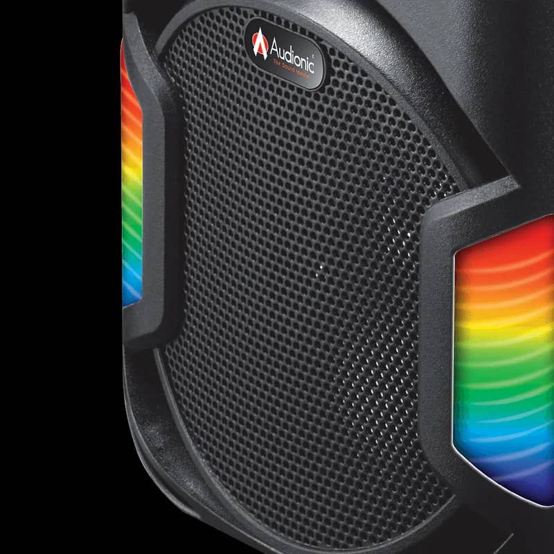 AUDIONIC ROYAL 7 POTABLE SPEAKER. 3