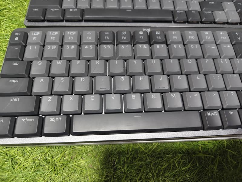 logitech mx mechanical mini wireless Bluetooth keyboard 2