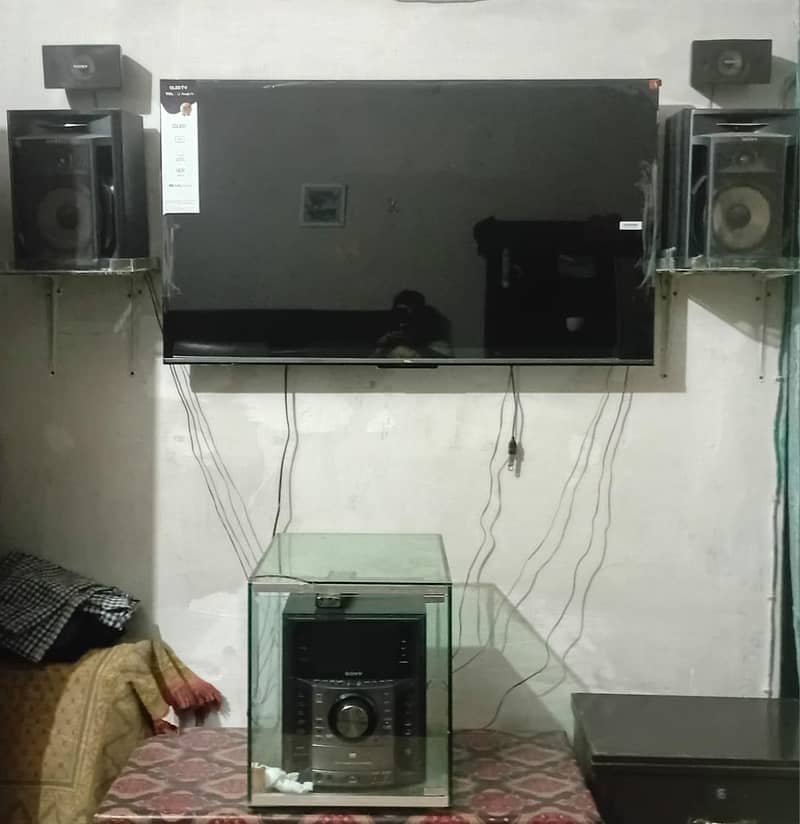 SONY. 1