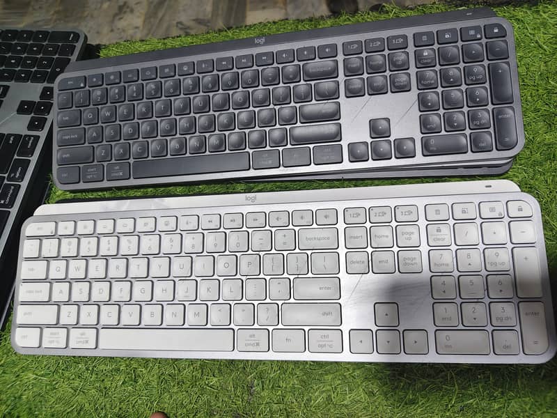 LOGITECH MX KEYS S WIRELESS BLUETOOTH KEYBOARD 0