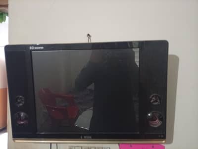 17" LCD with Dish Antenna and Reciver