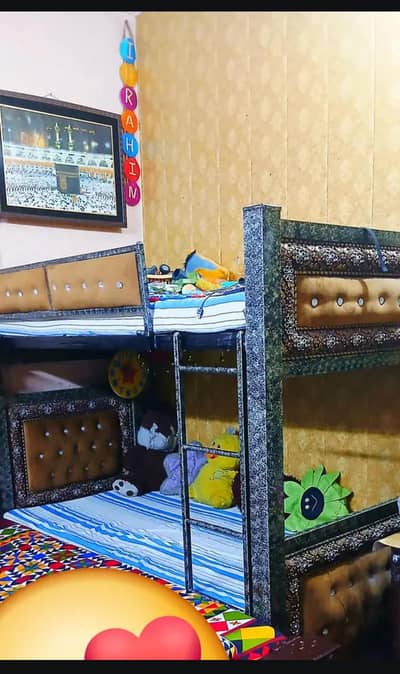 iron bunk bed in new condition