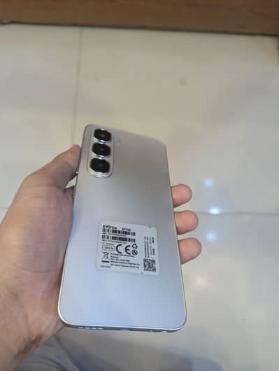 INFINIX HOT 60i