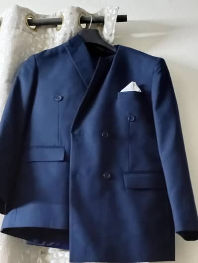 BRAND NEW KAREGAR DOUBLE BREASTED SUIT.