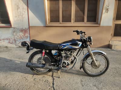 Modified Honda 125 | New Decals | [Custom Parts] Installed
