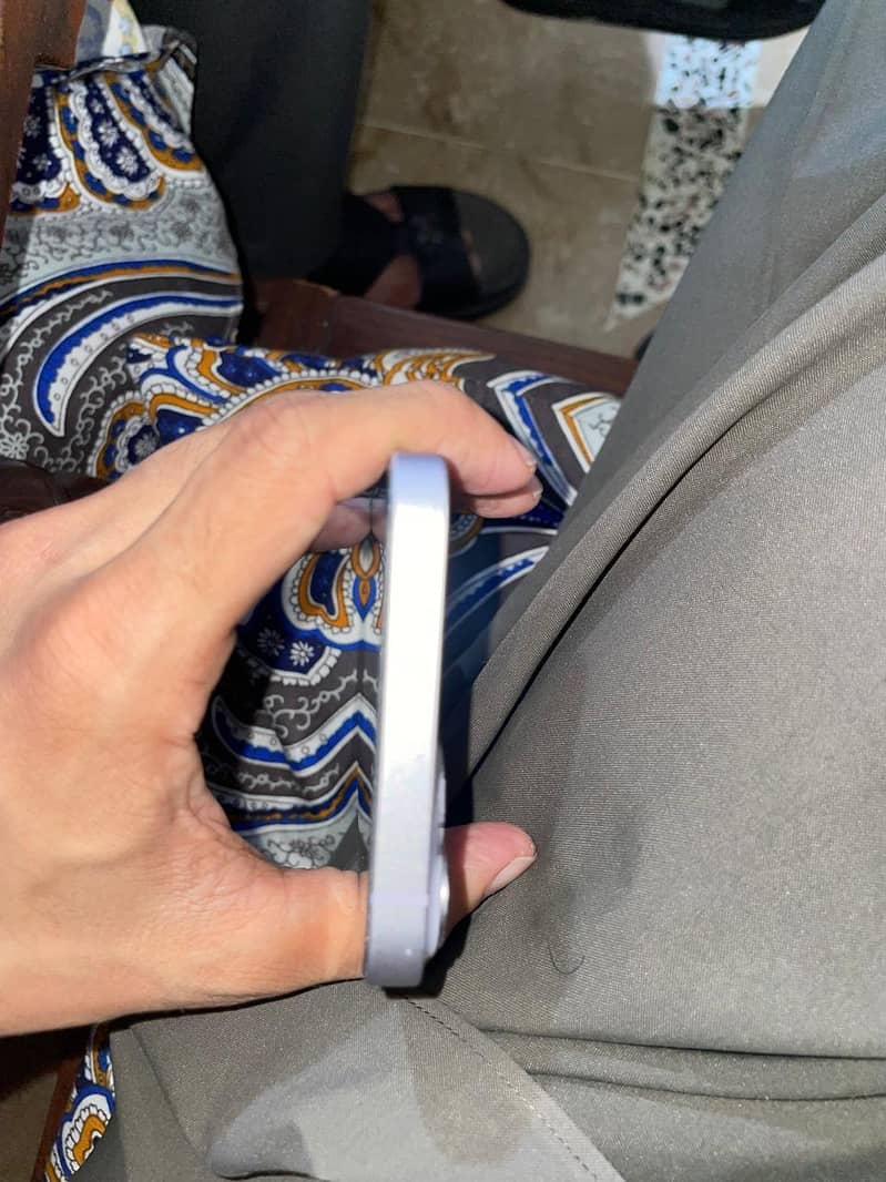 Apple iPhone 14 plus 3