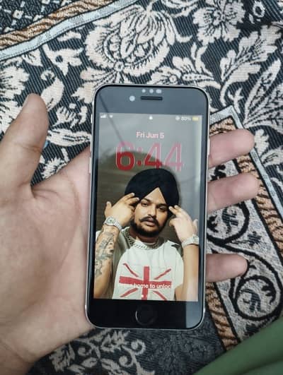 Apple iPhone SE 2020