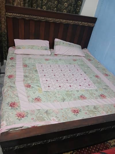King size Bed for Sale along matress