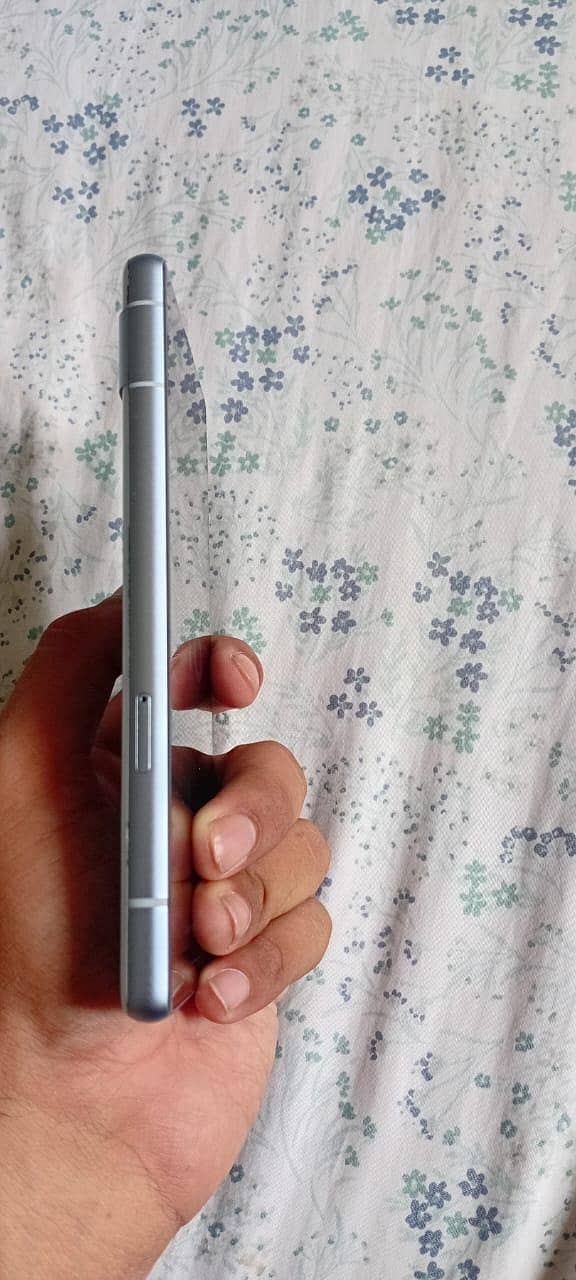 Google Pixel 7a 1
