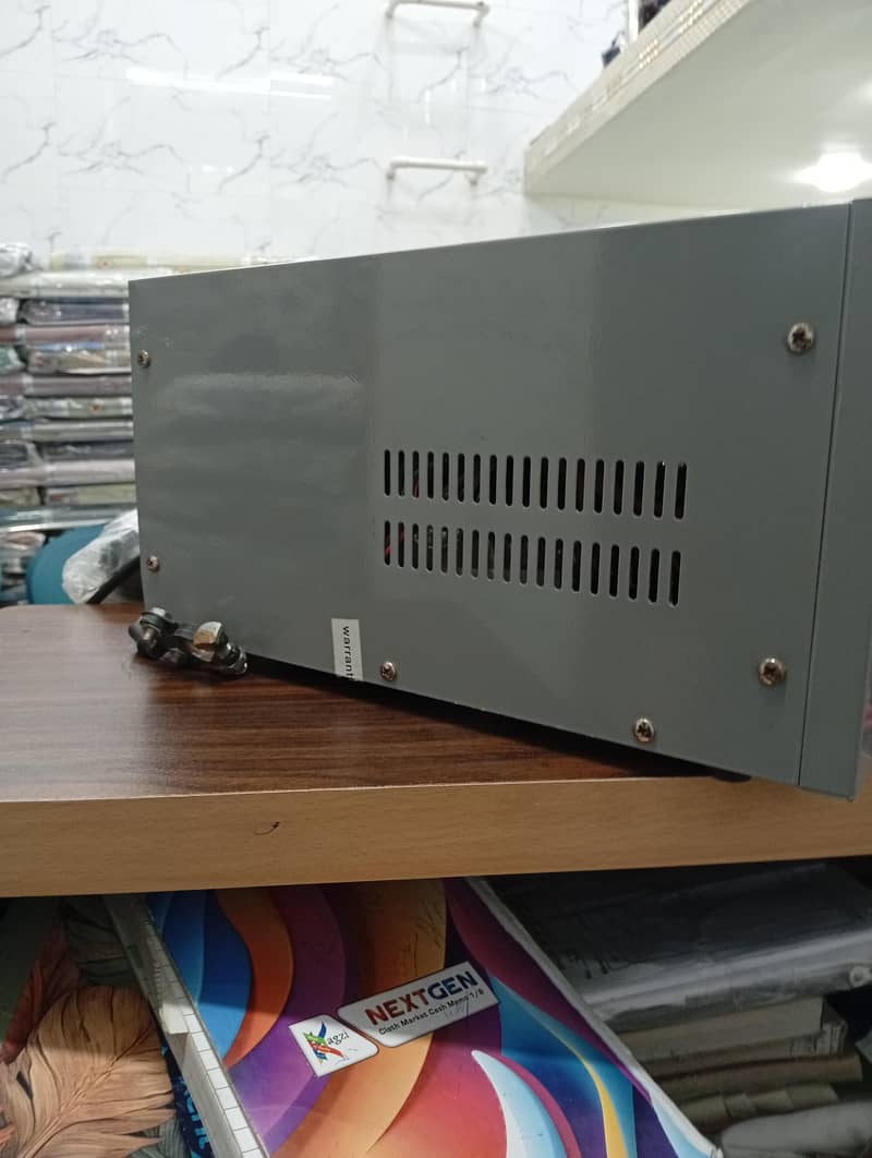 UPS stavic 0