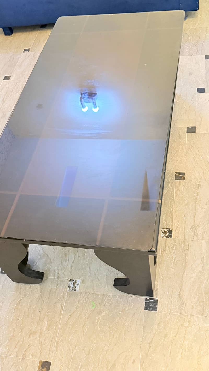 Center Table 0