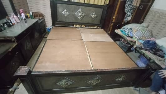 FURNITURE FOLE