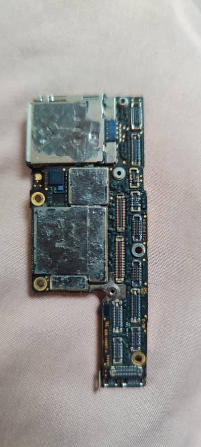 Apple iPhone XS board