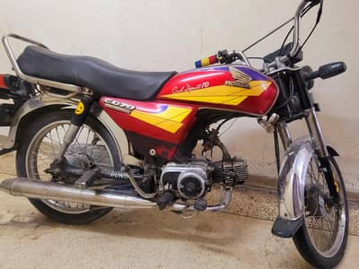 HONDA CD 70 2004/05, (ANTIQUE )