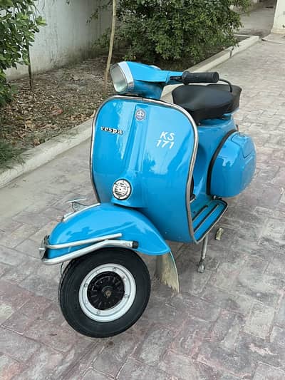 Vespa Scooter