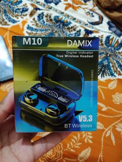 M10 wireless earbuds