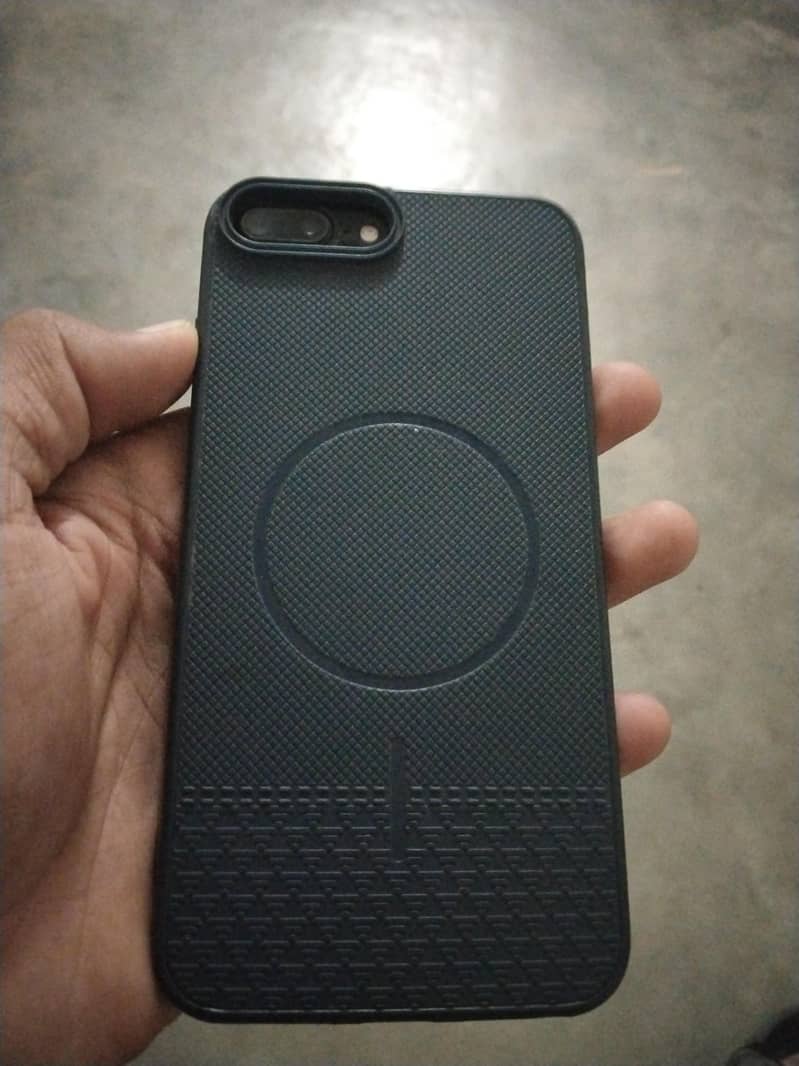 Apple iPhone 7 Plus 1