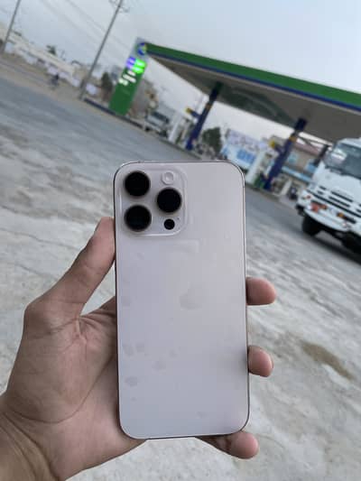 Apple iPhone 16 Pro Max