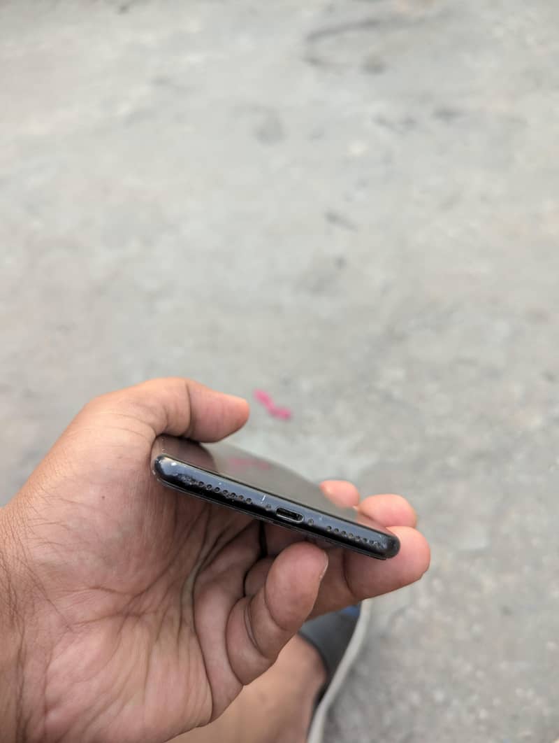 Apple iPhone 7 Plus 2