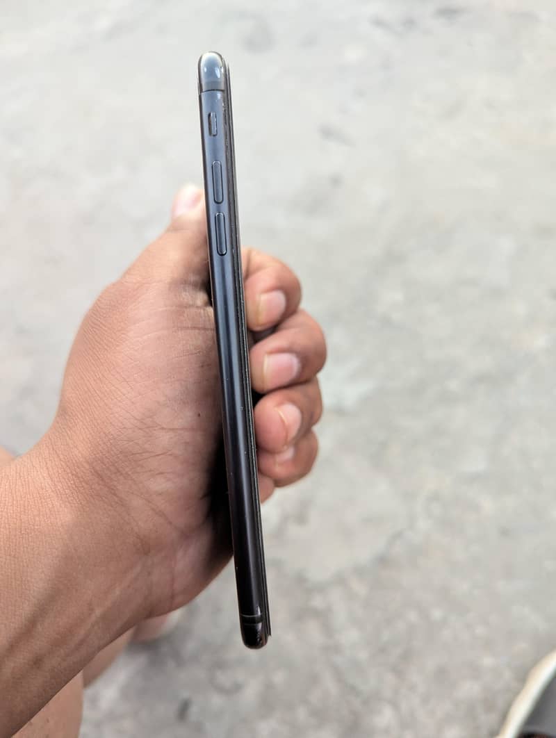 Apple iPhone 7 Plus 3