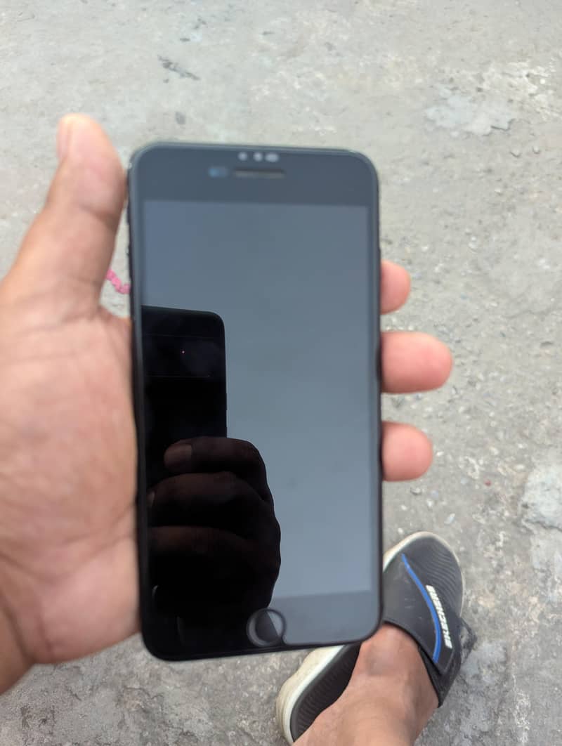 Apple iPhone 7 Plus 5