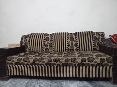 5 seater sofa set for sale - Strong wooden frame