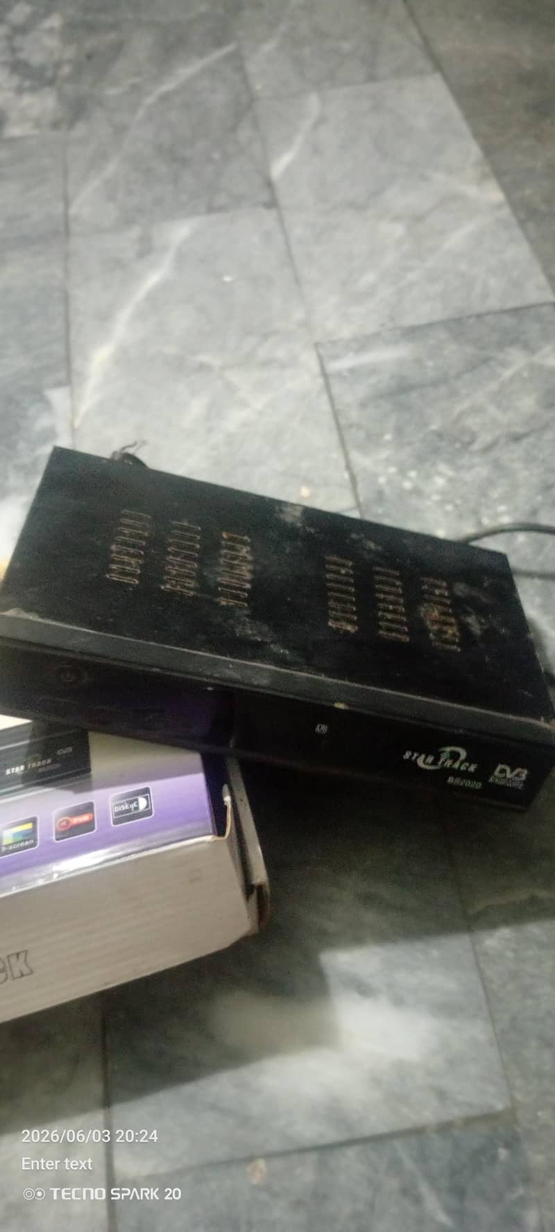 LCD. 32. . . DVB 6