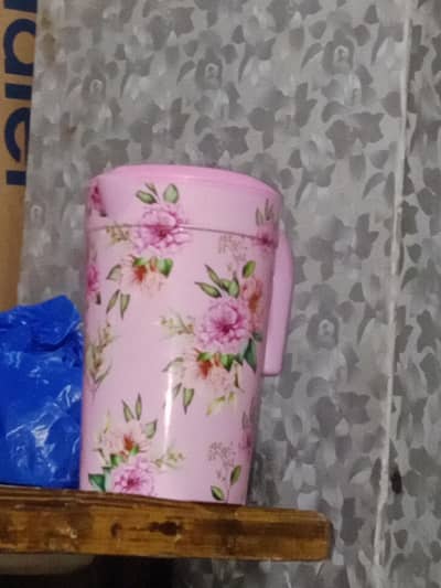 brand new jug set with 4 glass
