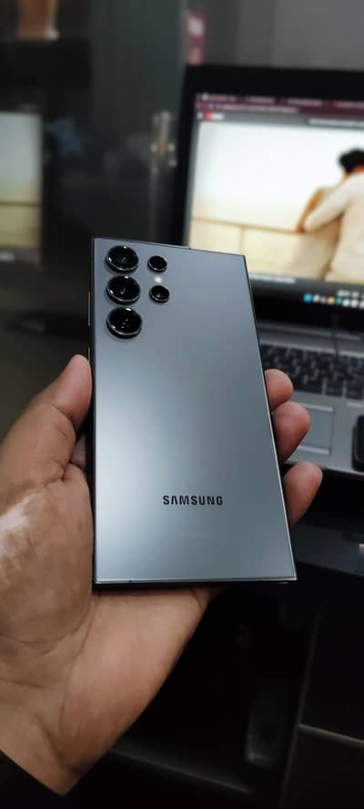 S24 Ultra 10/10 12GB 256GB titanium Gray with Orignal charger