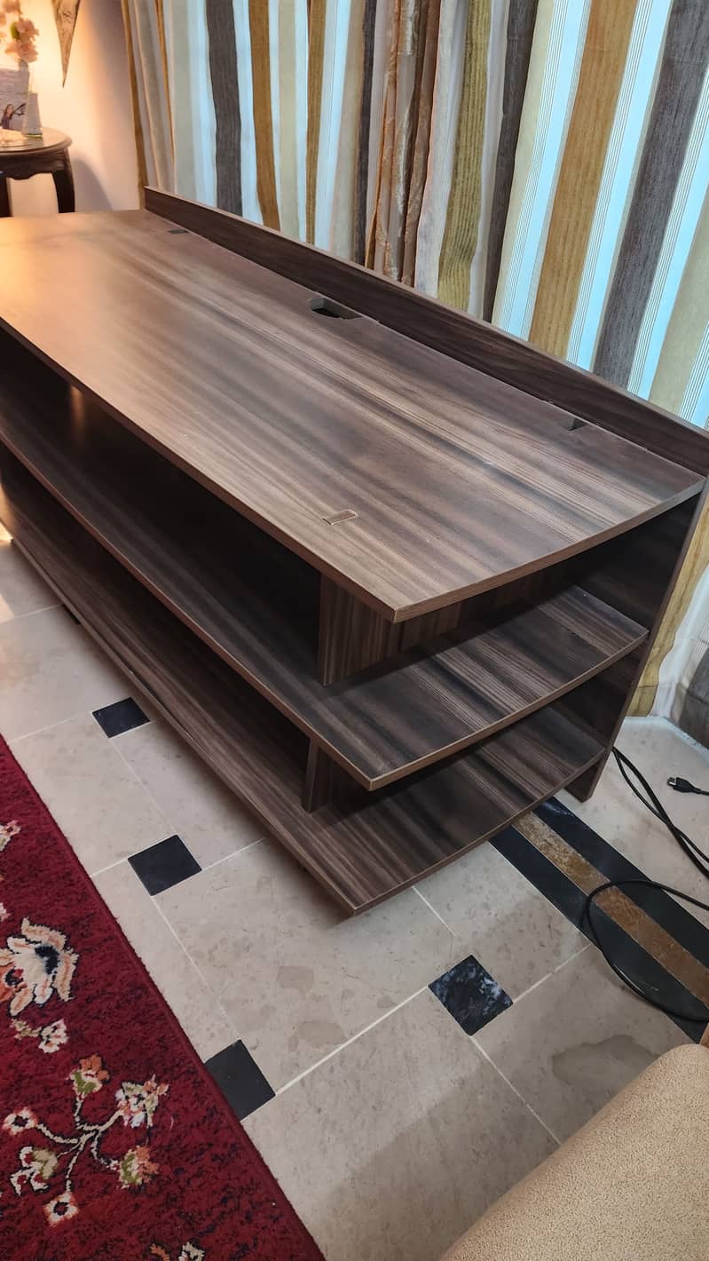 TV Rack 0