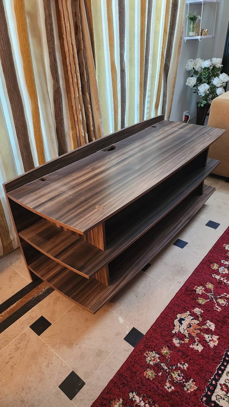TV Rack 1