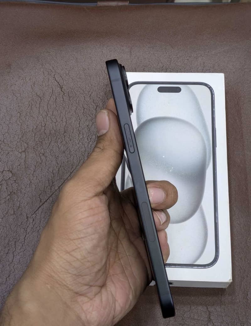 Apple iPhone 15 plus 1