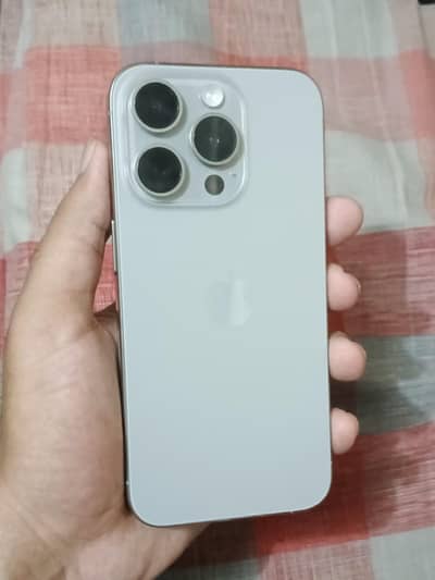Apple iPhone 15 Pro