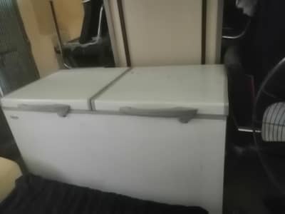 deep freezer 2 door urgent sale