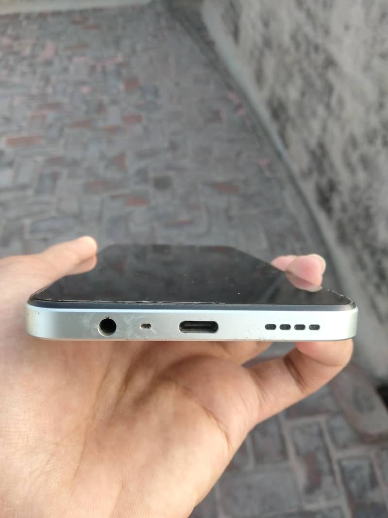 Realme Note 60x 2