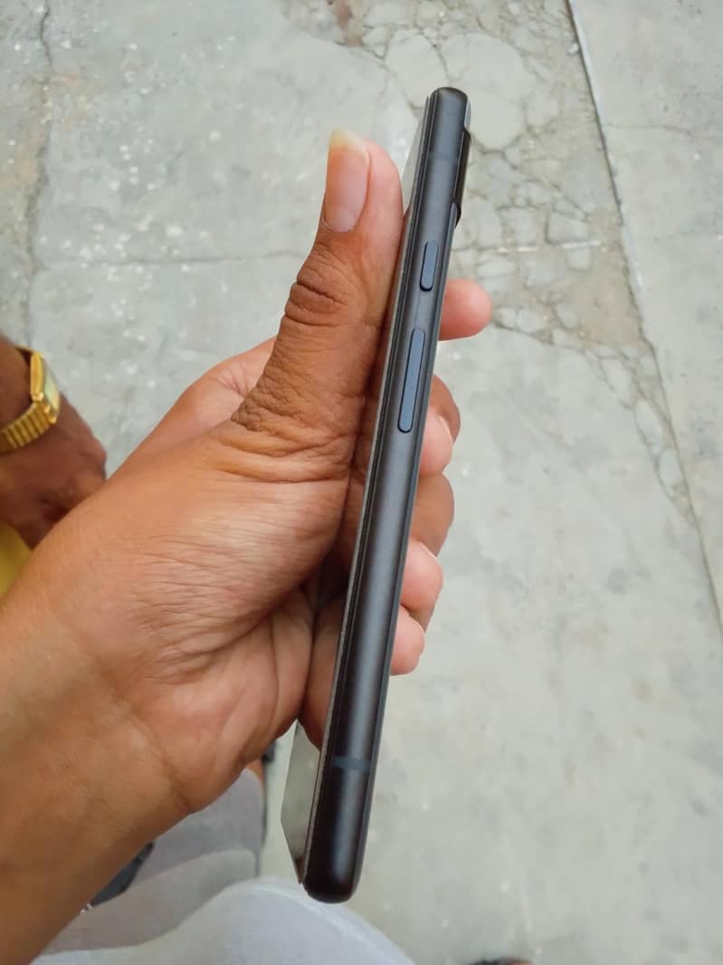 Google Pixel 6a 4