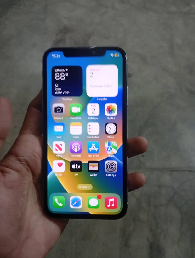 iPhone X 4