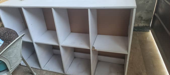Counter table 16 cabin and 8 cabin Rack
