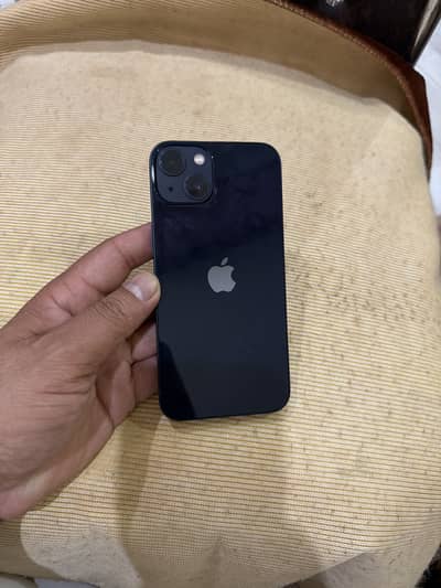 Apple iPhone 13