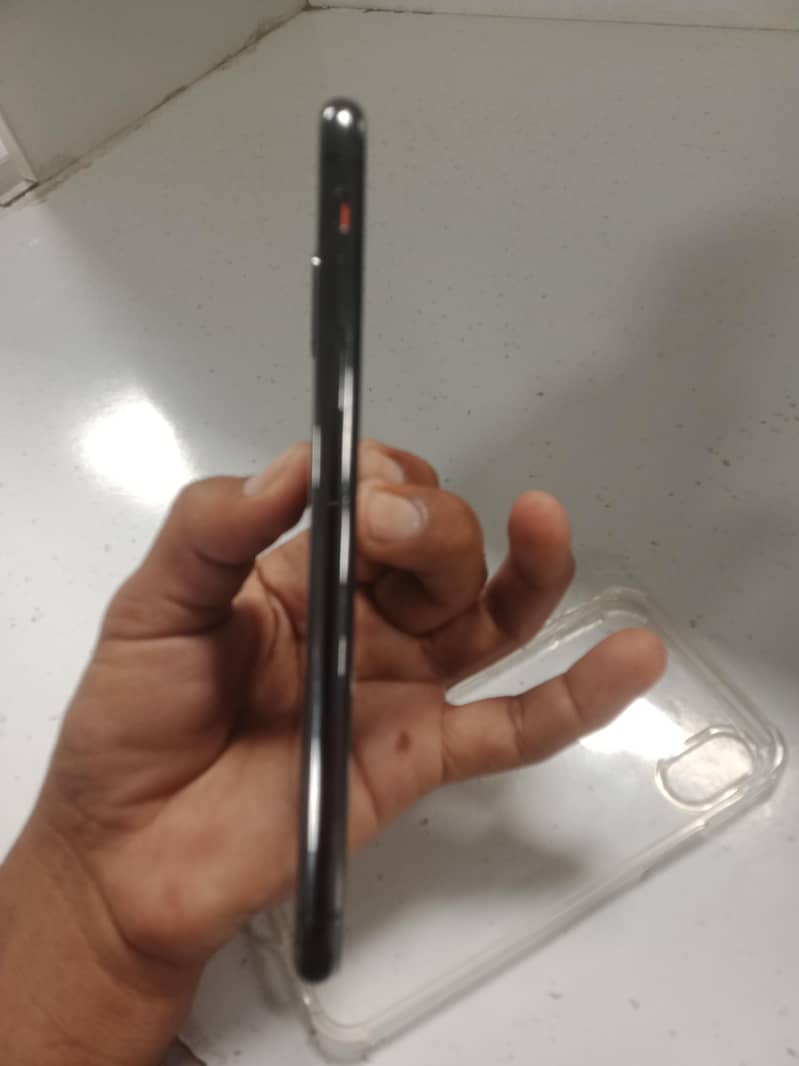 Apple iPhone X 2